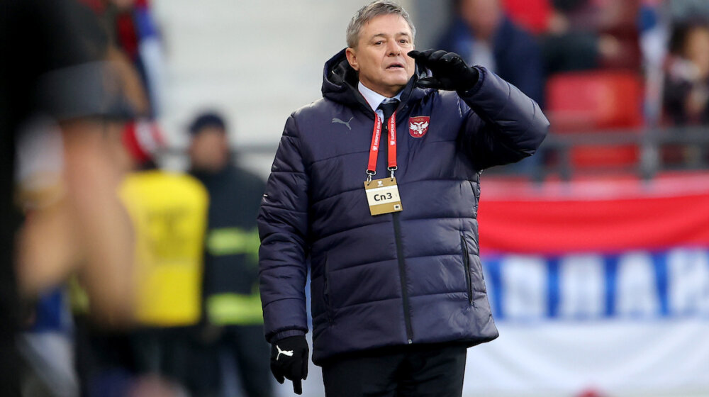 Ne pomaže ni sveća: O igrama i rezultatima reprezentacije Srbije u fudbalu 1