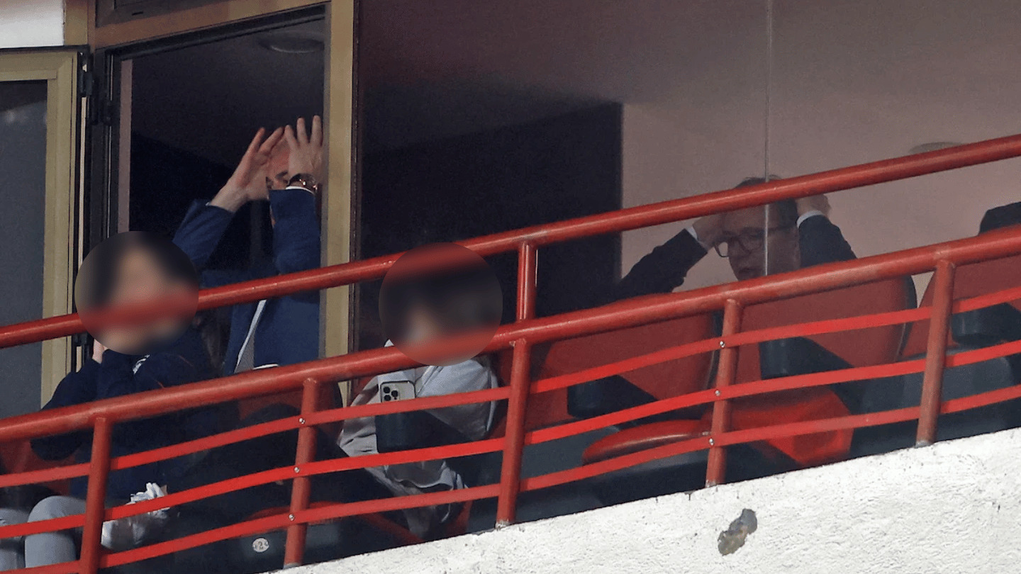 Predsednik na Marakani: Vučić se hvatao za glavu zbog Zvezdinih propuštenih šansi 2 Predsednik na Marakani: Vučić se hvatao za glavu zbog Zvezdinih propuštenih šansi 2