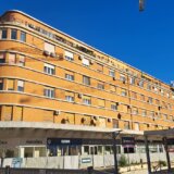 "Pukotine se konstantno šire, oštećen je i noseći zid": Tanurdžićeva palata u Novom Sadu prokišnjava (FOTO) 6