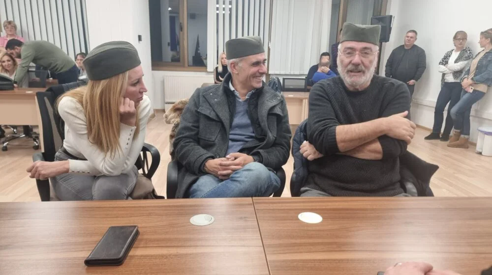 Potpise za izbore u Beogradu predali u "foto-finišu": Taktika ili problemi sa sakupljanjem potpisa? 1