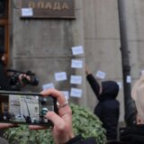 Protest roditelja ubijene dece u Ribnikaru: Kakvu poruku su ispred Vlade Srbije okupljeni ostavili? 13