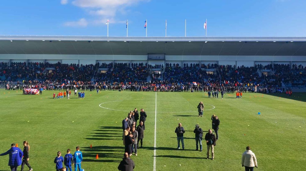 Došao, video, otvorio, pa helikopterom pobegao za Leskovac: Kako je izgledalo Vučićevo otvaranje stadiona "Kraljevica" u Zaječaru 7
