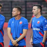 Pomoćni trener Zvezde odgovorio na uvrede navijača crveno-belih: Kunem se da radimo sve što možemo za dobrobit kluba 15