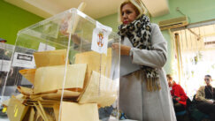 IZBORI - GLASANJE Zagađenje vazduha, pucnjava u Pragu...: Ovo su fotografije koje su obeležile prethodnu nedelju 5