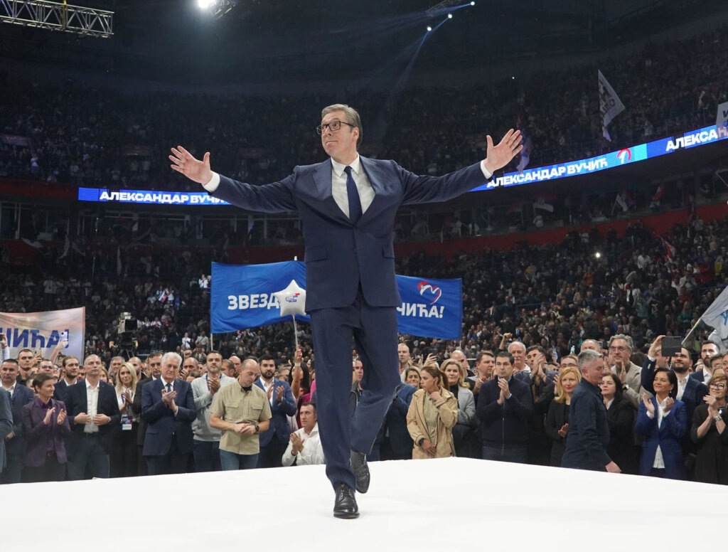 Milošević, Drašković, Šešelj, Đinđić, Koštunica, Nikolić, Dačić i Vučić: Kakvi su lideri koji su obeležili Srbiju? 10 Milošević, Drašković, Šešelj, Đinđić, Koštunica, Nikolić, Dačić i Vučić: Kakvi su lideri koji su obeležili Srbiju? 8