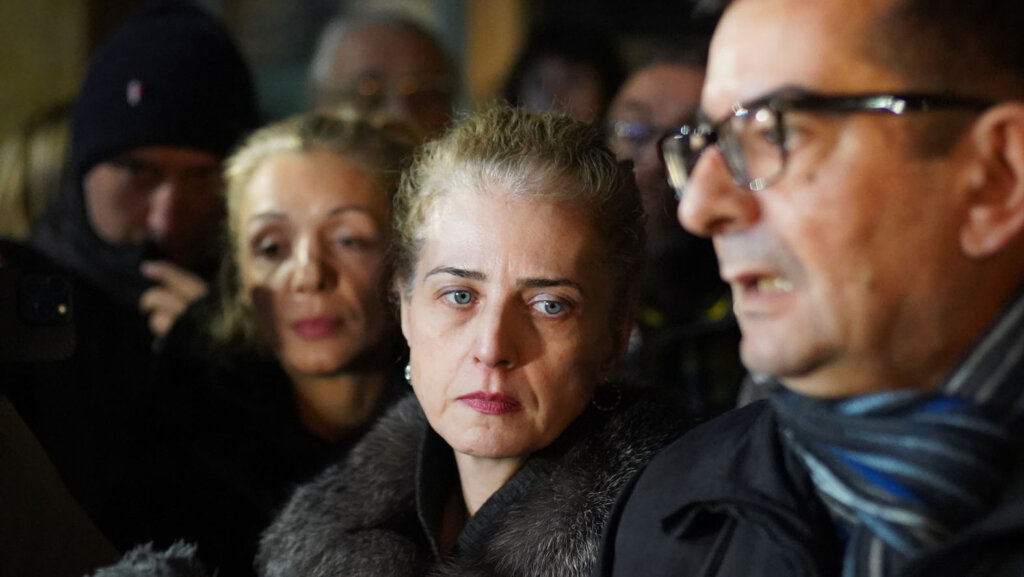 Štrajkači glađu zbog izborne krađe za Danas: Dok su naša deca po kazamatima, nemamo prava da kažemo da nam je teško 3 Štrajkači glađu zbog izborne krađe za Danas: Dok su naša deca po kazamatima, nemamo prava da kažemo da nam je teško 5