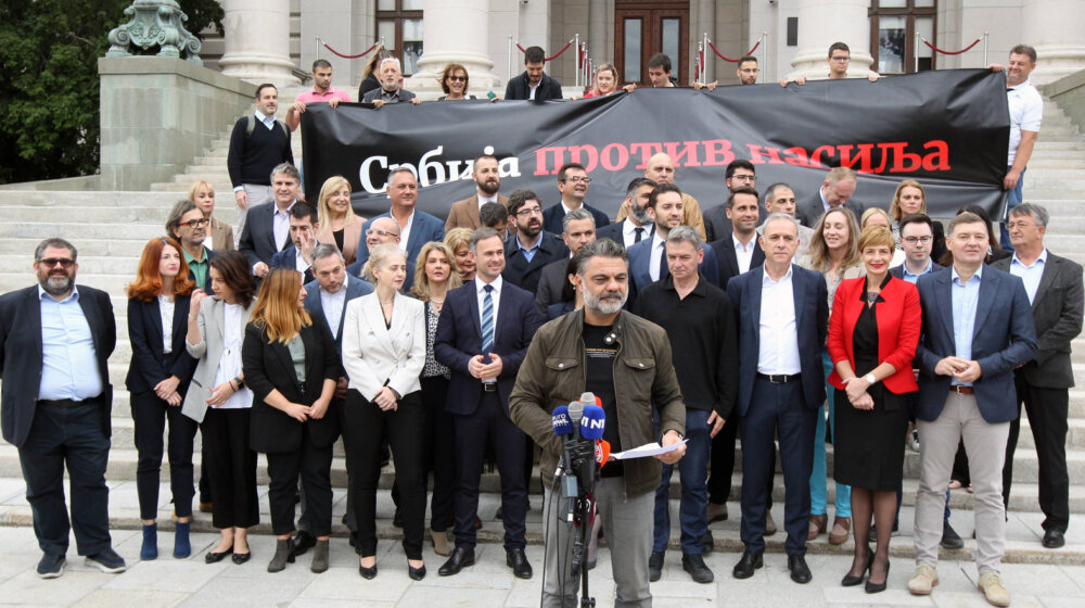 Kako opozicija može da zada najveći politički udarac Vučiću, a da prihvati osvojene mandate? 1