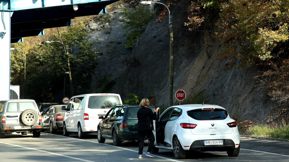 AFP: Srbija i Kosovo okončali rat registarskim tablicama 1