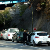 AFP: Srbija i Kosovo okončali rat registarskim tablicama 6