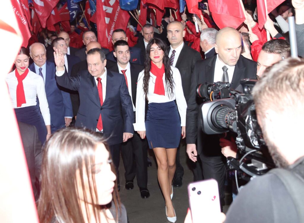 SNS i SPS: Kratka istorija sukobljenih koalicionih partnera 1