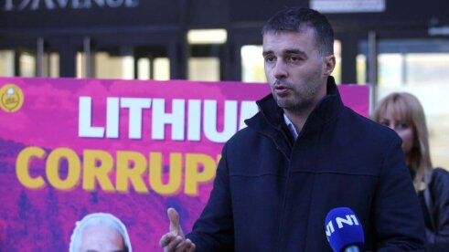 Kome koristi prepucavanje na relaciji Marinika Tepić-Savo Manojlović: Naprednjaci zadovoljno trljaju ruke 4