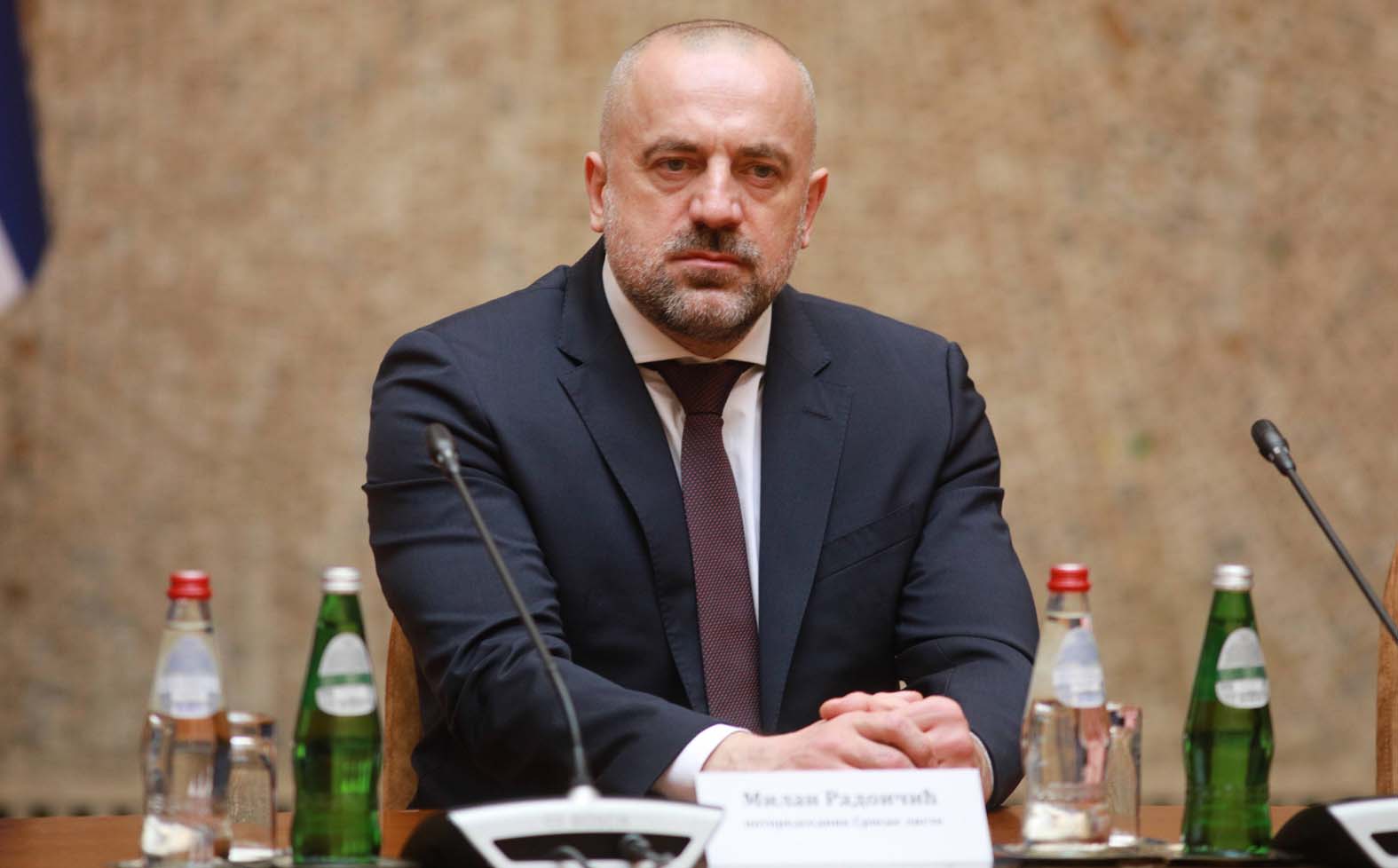 Šta kaže američki ambasador na Kosovu o poternici Interpola za Radoičićem? 2 Šta kaže američki ambasador na Kosovu o poternici Interpola za Radoičićem? 2