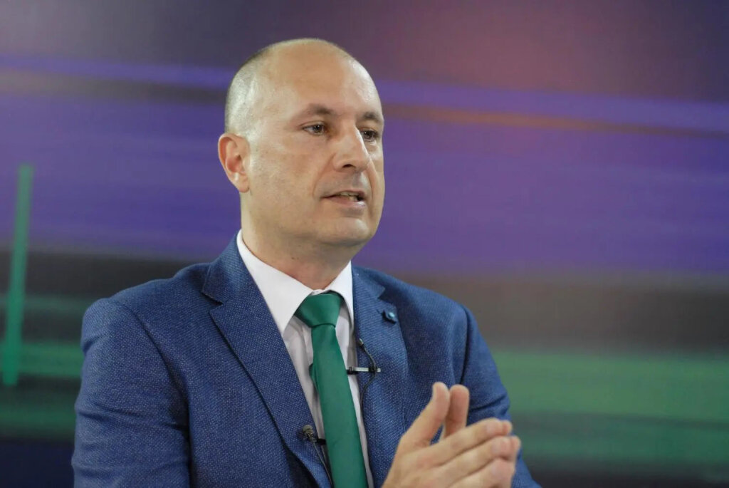 Samo novi izbori ne zatvaraju vrata Srbiji za EU? 2