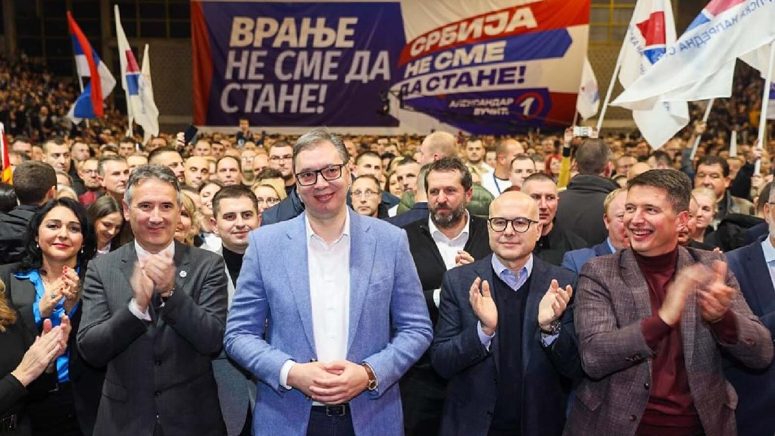 Ko je u firmama koje su obučavale SNS: Među njima i posrednik u dijalogu Srbije i Evropske unije 3 sns predizborni skup vranje