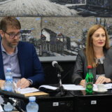 Privremeni organ grada Kragujevca usvojio odluku o isplati 10.000 dinara srednjoškolcima 3