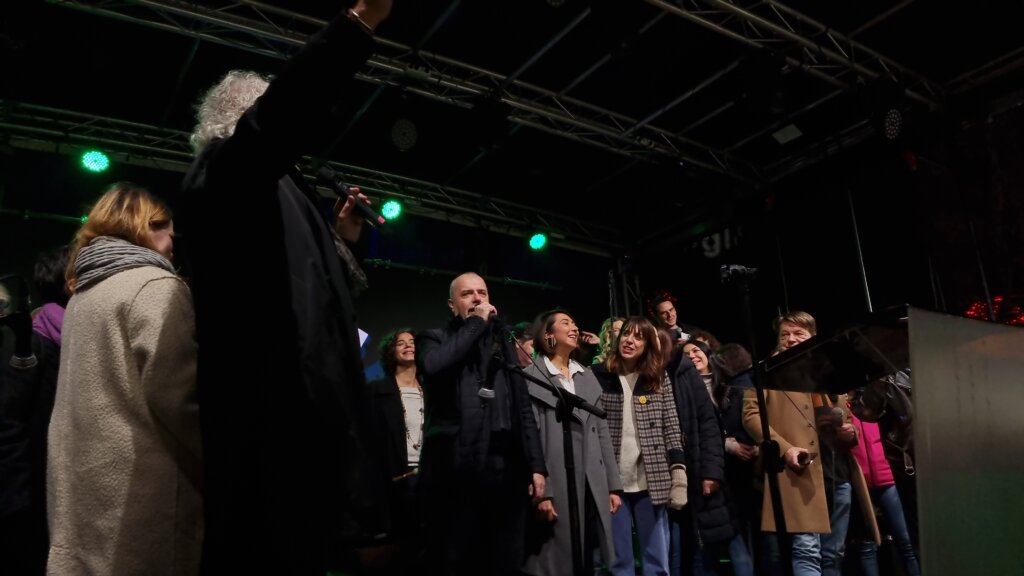 Dejan Bodiroga na poslednjem skupu ProGlasa: Živimo u društvu poremećenih vrednosti, gde je bahatost na svakom koraku (VIDEO, FOTO) 9 Dejan Bodiroga na poslednjem skupu ProGlasa: Živimo u društvu poremećenih vrednosti, gde je bahatost na svakom koraku (VIDEO, FOTO) 20