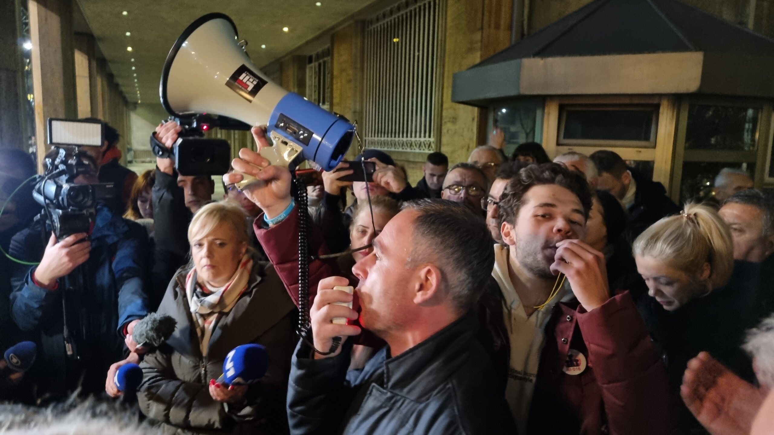 Blokada Beograda i protest u slikama (FOTO) 15