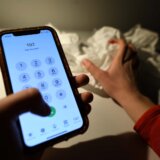 Mreža "Žene protiv nasilja" pokrenula telefonsku liniju za žene sa iskustvom rodno zasnovanog nasilja 1