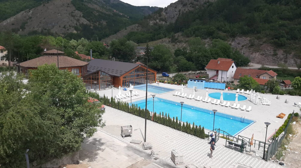 "Lekcija" za novo tiho iseljavanje Srba sa KiM: Šta se dešava sa kompleksom Rajska banja? 1