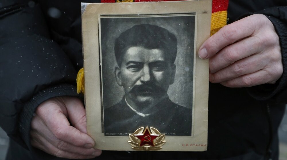 Ikona sa Staljinom uklonjena iz glavne gruzijske katedrale 1