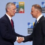 NATO na oprezu: Stoltenberg o upadu rakete u vazdušni prostor Poljske 6
