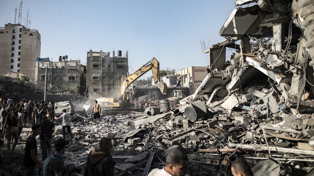 Izrael tokom noći nastavio bombardovanje Gaze, 18 ljudi poginulo u napadu na izbeglički kamp 1