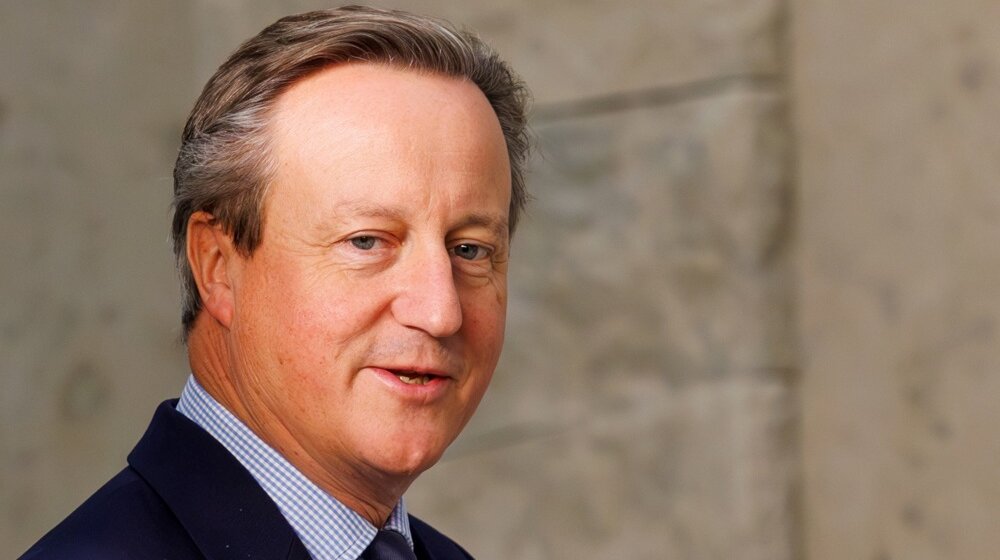 "Dejvid Kameron će se osećati kao kod kuće": Šef britanske diplomatije na putu ka Vašingtonu 1