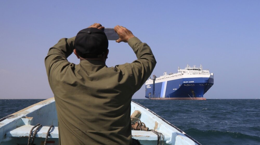 "Huti će nastaviti da gađaju brodove povezane sa Izraelom u Crvenom moru": Portparol pobunjenika u Jemenu 1