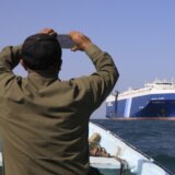 "Huti će nastaviti da gađaju brodove povezane sa Izraelom u Crvenom moru": Portparol pobunjenika u Jemenu 11