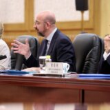 "Rat ili mir? Diktatura ili demokratija? Budućnost Evrope je na kocki i od nas zavisi": Analiza Timoti Gartona Eša za Gardijan o EU 4