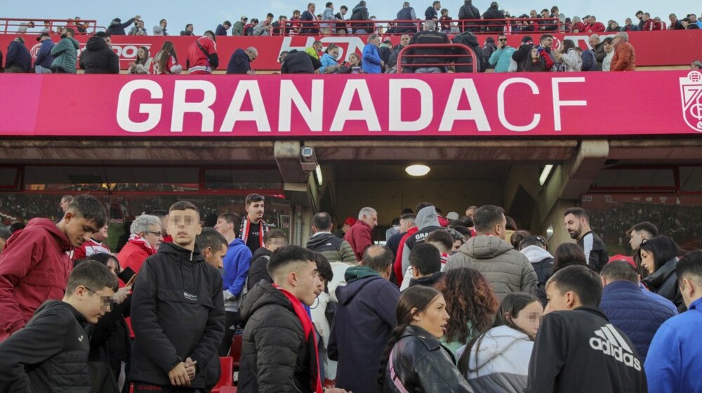 Meč između Granade i Atletik Bilbaa prekinut zbog smrti navijača na tribinama stadiona 1