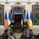 Bajden na sastanku sa Zelenskim: Prekid pomoći Ukrajini bio bi božićni poklon Putinu 12