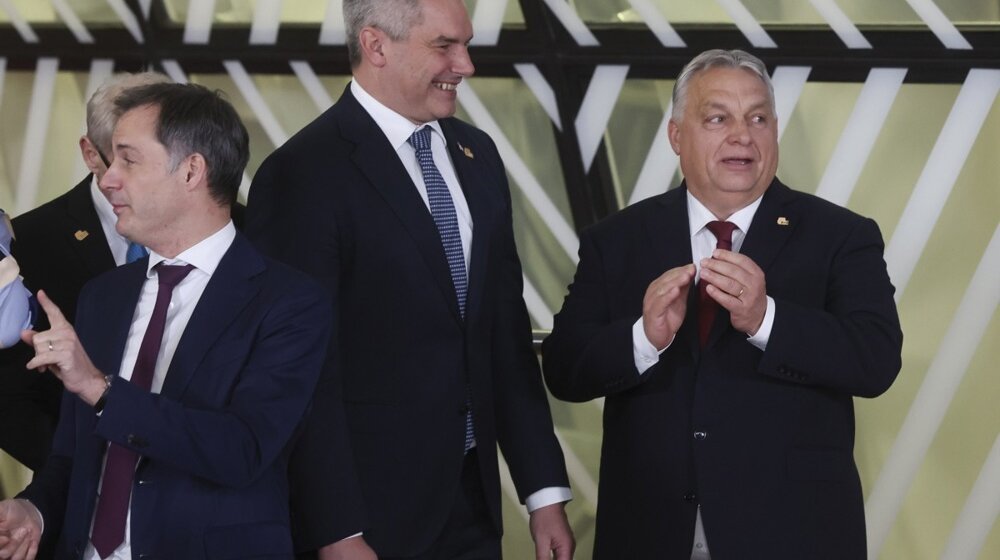 "Mađarska i Austrija u EU pevaju iz iste pesmarice": Analiza Politika o "vaskrsenju Austroguraske" 1