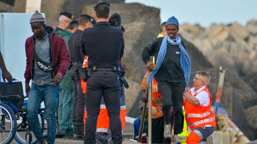 Da li Srbija počinje da se ponaša poput Mađarske u odnosu sa migrantima, koristeći silu i nehuman odnos? 1