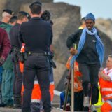 Da li Srbija počinje da se ponaša poput Mađarske u odnosu sa migrantima, koristeći silu i nehuman odnos? 9