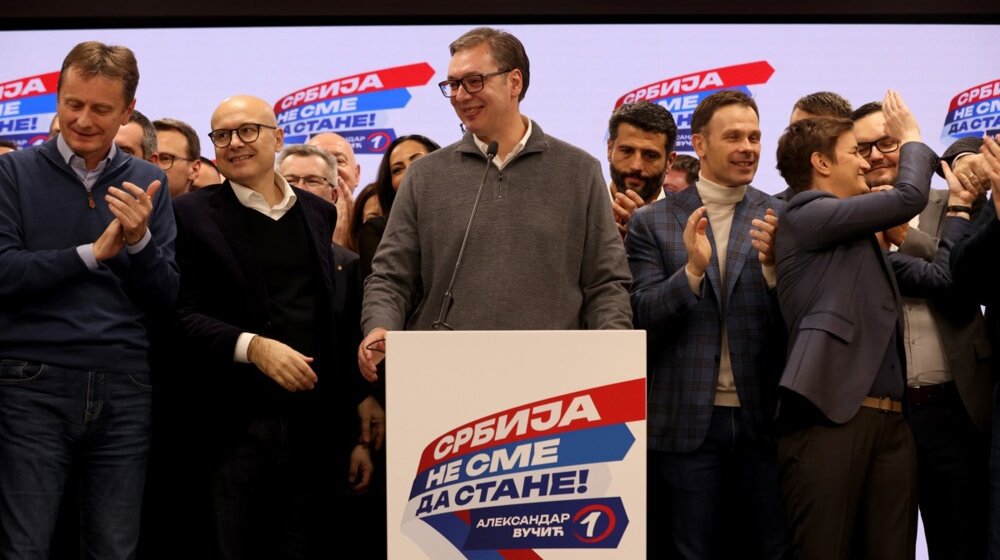 "Uprkos nepravilnostima vladajući populisti ubedljivo prvi": Britanski Gardijan o rezultatima izbora u Srbiji 1