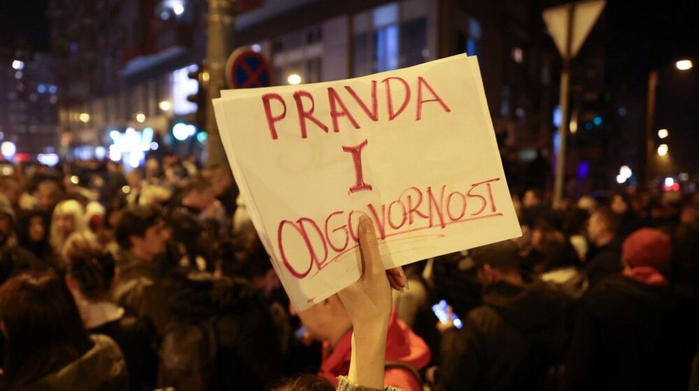 Protest u Zrenjaninu: Na izborni dan dovođeni birači iz Sremskih Karlovaca i Iriga kako bi glasali 1