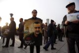 Iran: Hiljade ljudi prisustvuje sahrani ubijenom komandantu Revolucionarne garde (FOTO) 4