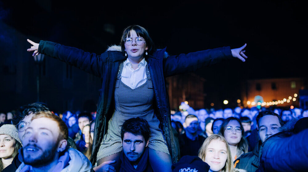 Doček u Novom Sadu: Detaljna satnica proslave novogodišnje noći u kojoj nastupaju Buč Kesidi, Ljubičice, Elemental, Partibrejkersi i mnogi drugi 1