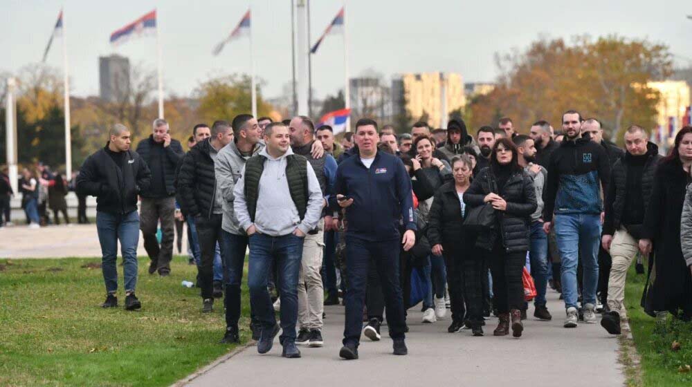 Da li je Aca Rošavi ponovo viđen u društvu Danila Vučića? 3