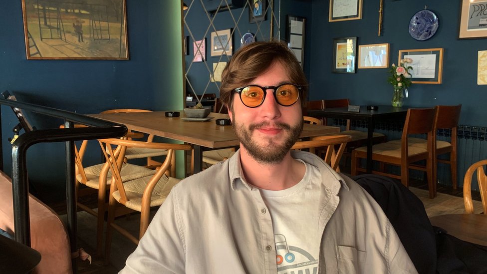 Srbija: Elektronska muzika, muzika kojoj su se mladi prepuštali na plesnom podijumu 7 Pavle Terzić