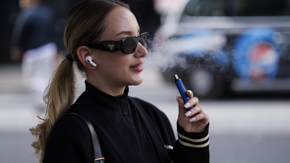 Zdravlje: Francuska bi da zakonom zabrani jednokratne elektronske cigarete 1 cigarete, elektronske cigarete