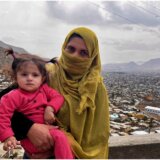 Avganistan: „Lekovima moram da smirujem moju gladnu bebu, nekad imam samo čaj da joj dam" 10