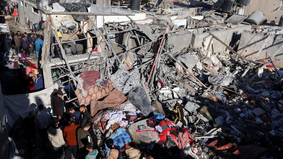 Izrael i Palestinci: Izrael će se boriti do „apsolutne pobede", novi napadi na Kan Junis, među žrtvama i dvoje dece 1 Vazdušni napadi