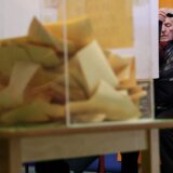 Izbori u Srbiji 2023: Zatvaraju se birališta, do 18 sati glasalo 51,93 odsto birača, kaže RIK 7