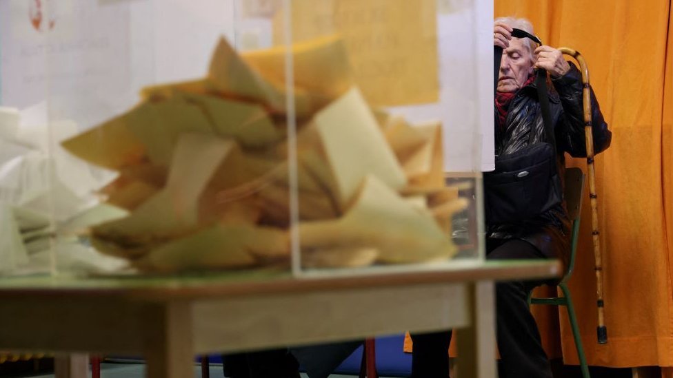 Izbori u Srbiji 2023: Naprednjaci u prednosti u republici, Vojvodini i Beogradu 1 Izbori u Srbiji 2023