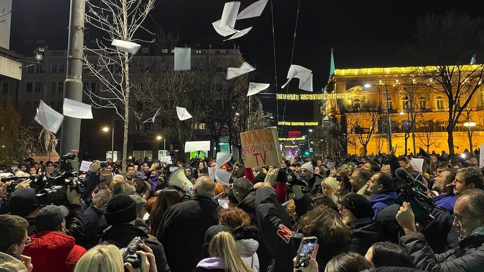 Protest ispred Republičke izborne komisije