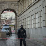Slovačka: Stariji muškarac uhapšen posle pretnji da će ponoviti masakr iz Praga 13