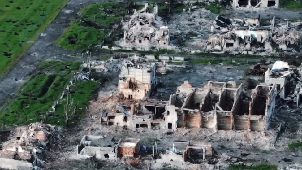 A drone view of a destroyed town of Mariinka, eastern Ukraine. Photo: May 2023
