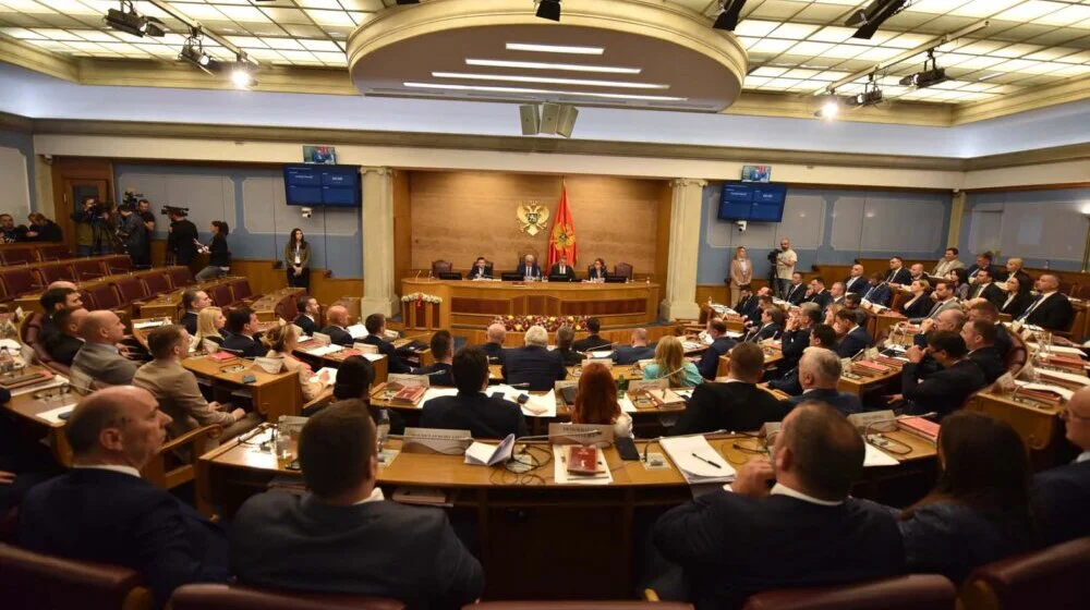 Crnogorska Vlada usvojila amandmane na Rezoluciju o Srebrenici 9